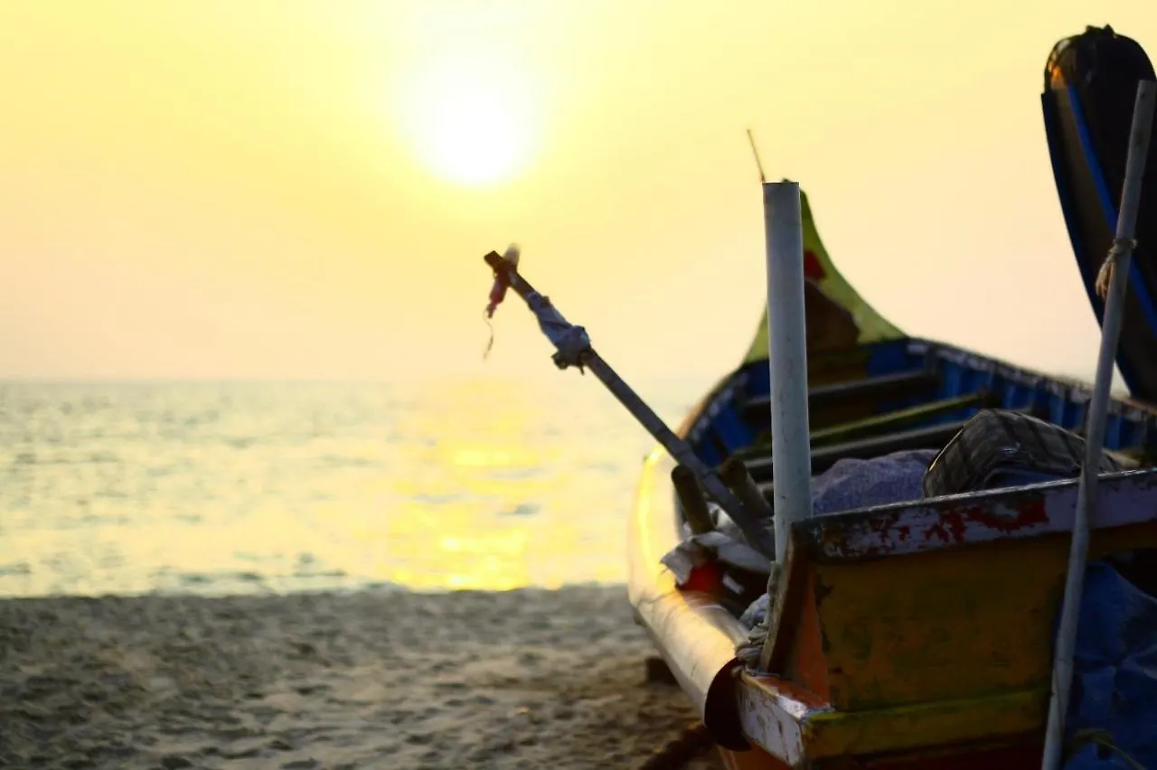 Marari Blue Waves Apartment Mararikulam Homestay